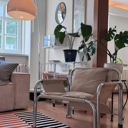 Apartmán Old Town Gem, Mid-century Style Netflix, Games *